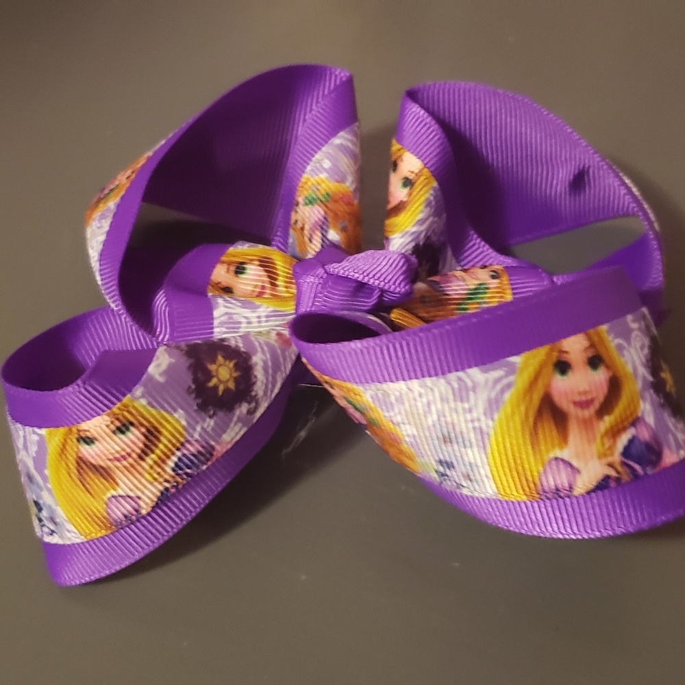 Hair bow